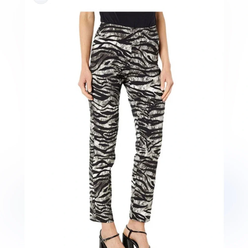 Alice + Olivia Never worn Pants